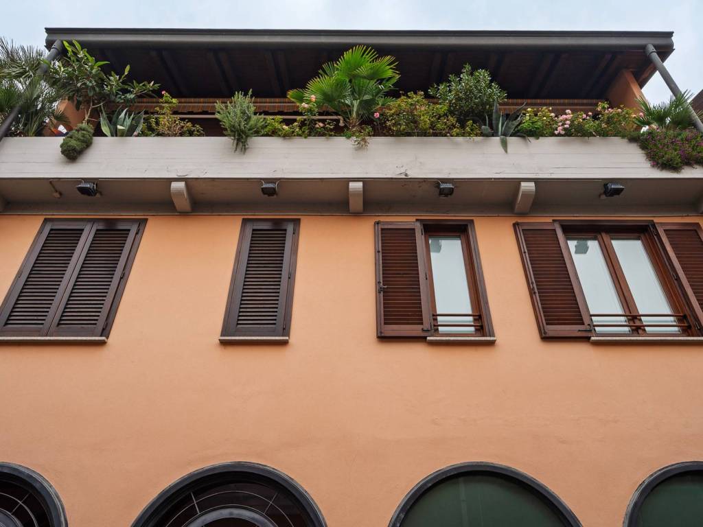 Palazzo / stabile a Varedo in Via Silvio Pellico, 25 - Foto 2