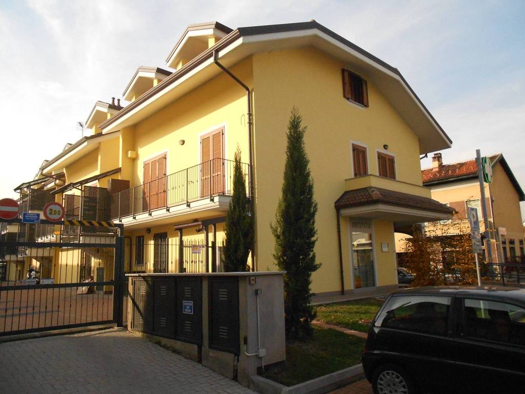 Appartamento a Alpignano in Via Camillo Benso di Cavour - Foto 2