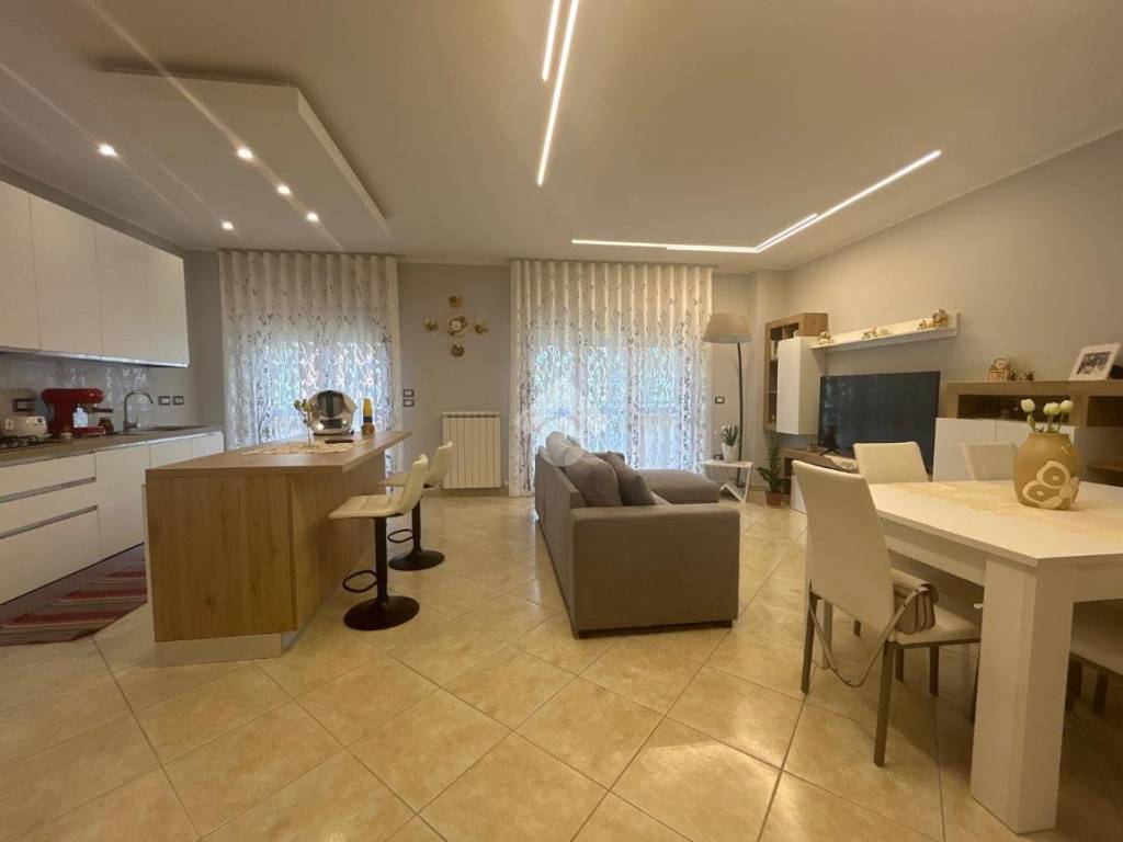 Appartamento a Cosenza in Via Popilia - Foto 5