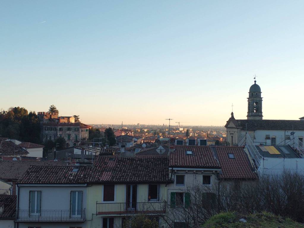 Palazzo / stabile a Verona in Via San Rocchetto di Quinzano, 8 - Foto 3