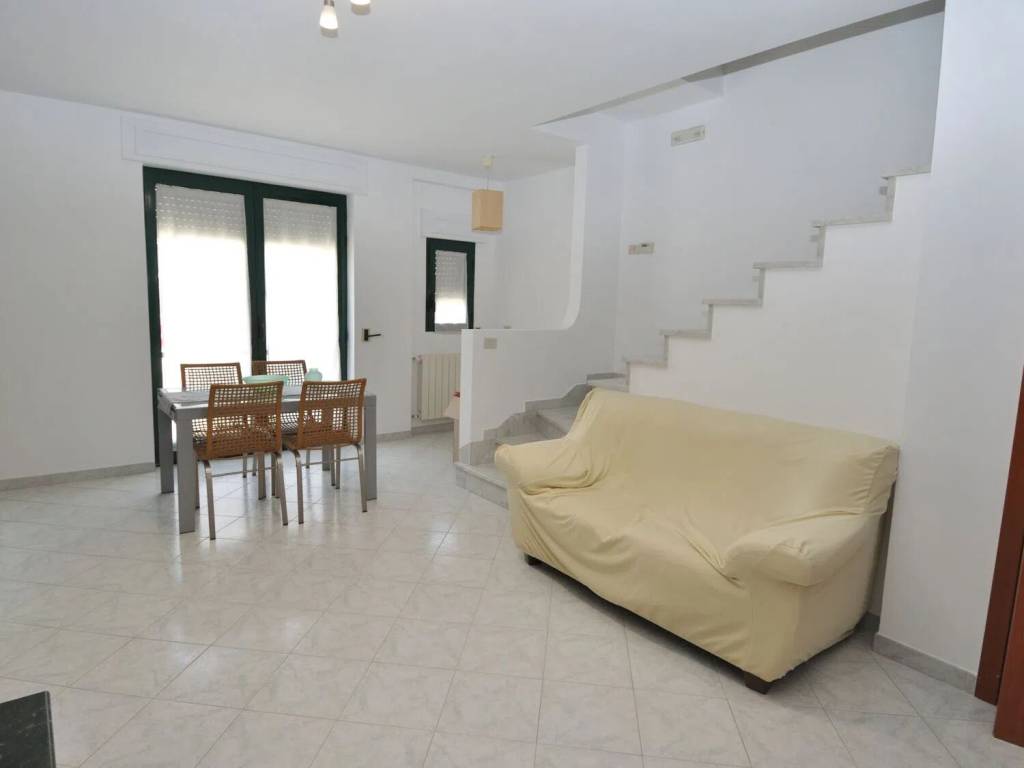 Villa a San vito dei normanni in Via Latiano S.N.C. - Foto 2