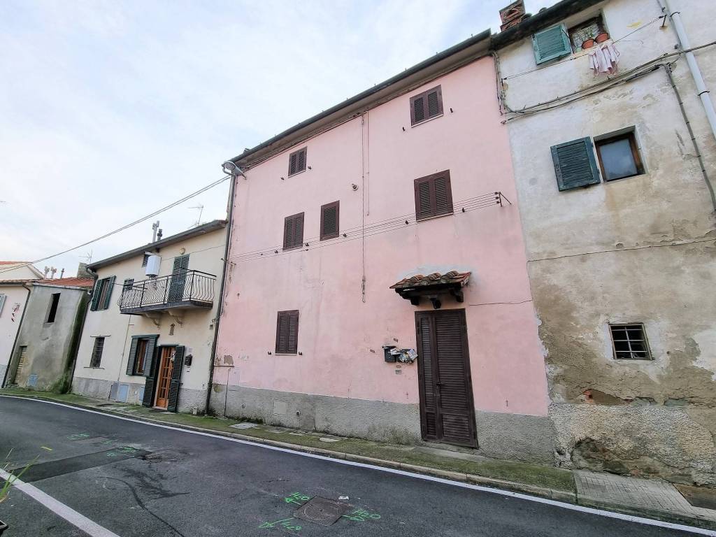 Casa indipendente a Pistoia in Via Bonellina - Foto 2