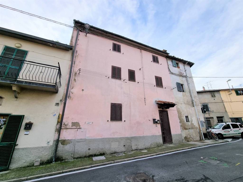 Casa indipendente a Pistoia in Via Bonellina - Foto 3