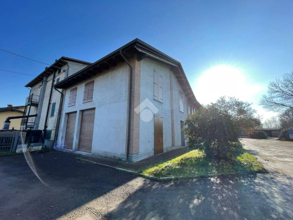 Villa a Reggio emilia in Via Dante Freddi, 73 - Foto 3