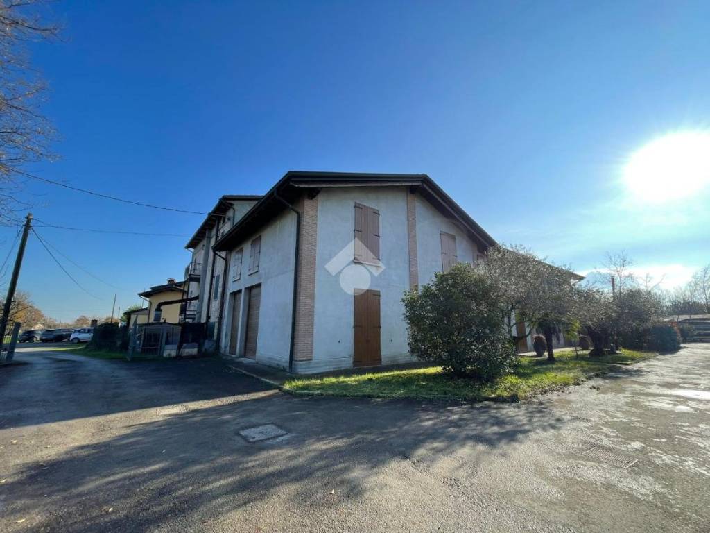 Villa a Reggio emilia in Via Dante Freddi, 73 - Foto 4