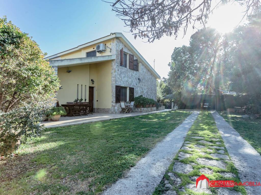 Villa a Quartu sant'elena in Via Mandrolisai - Foto 2