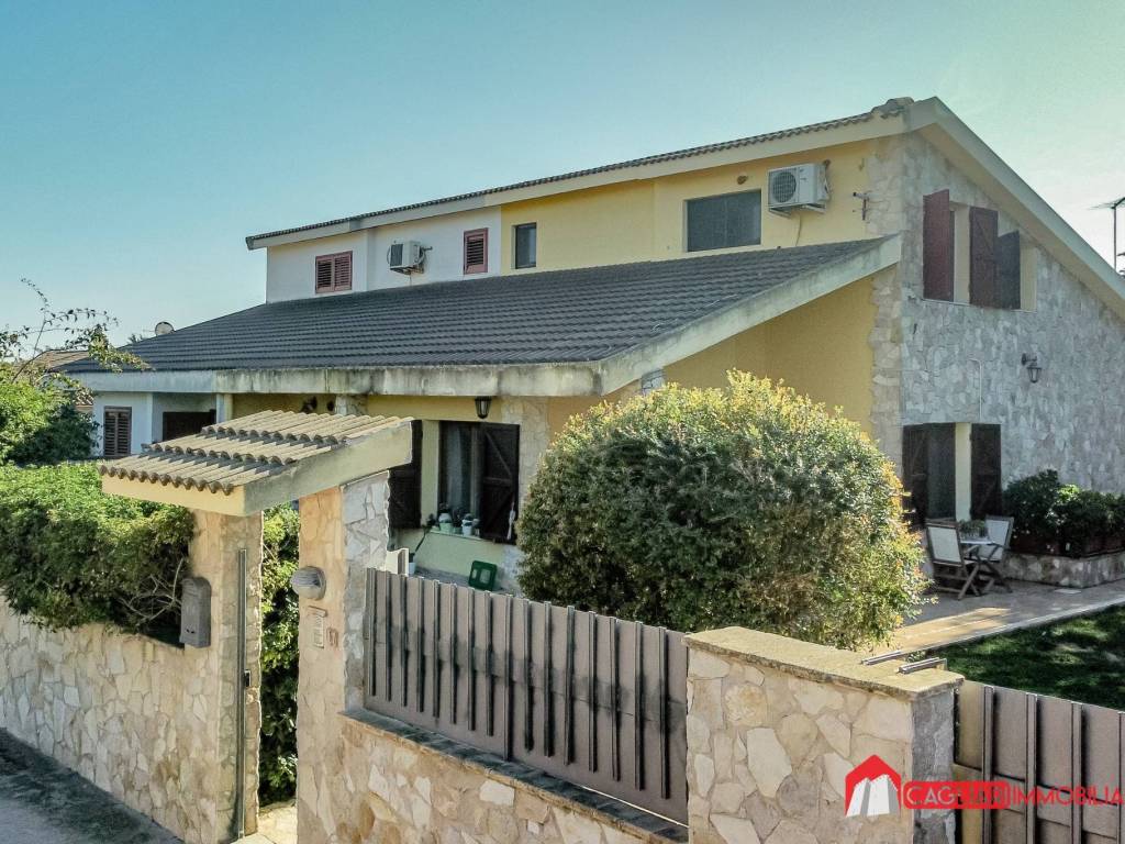 Villa a Quartu sant'elena in Via Mandrolisai - Foto 3
