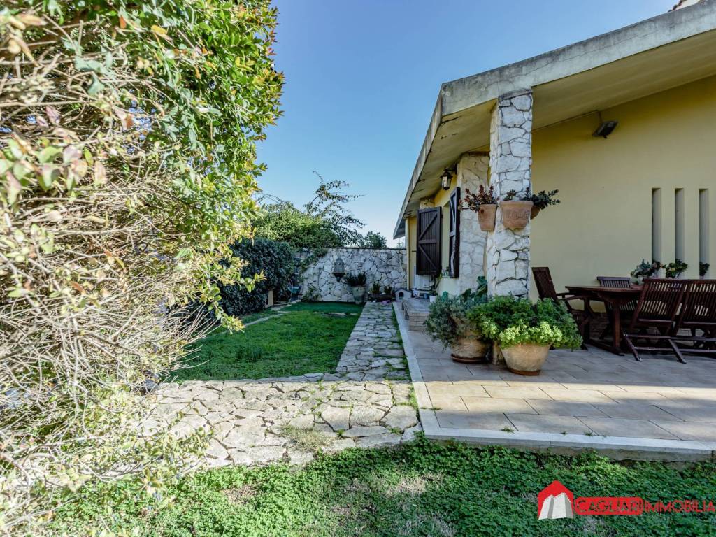 Villa a Quartu sant'elena in Via Mandrolisai - Foto 4