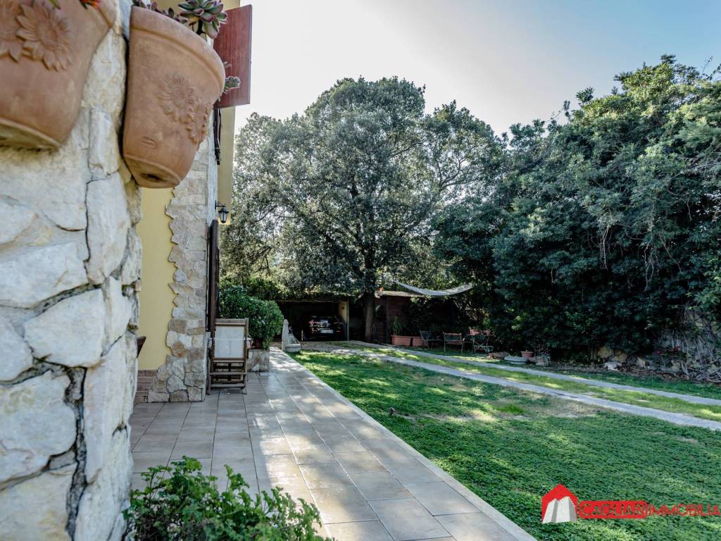 Villa a Quartu sant'elena in Via Mandrolisai - Foto 5