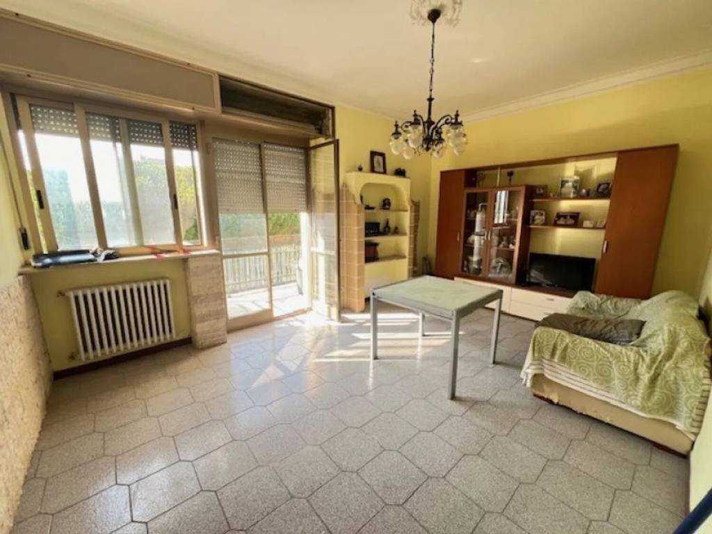 Appartamento a Brindisi in Via Carnia S.N.C. - Foto 2