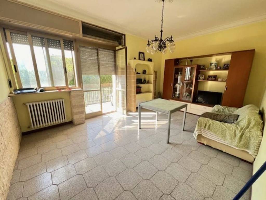 Appartamento a Brindisi in Via Carnia S.N.C. - Foto 4
