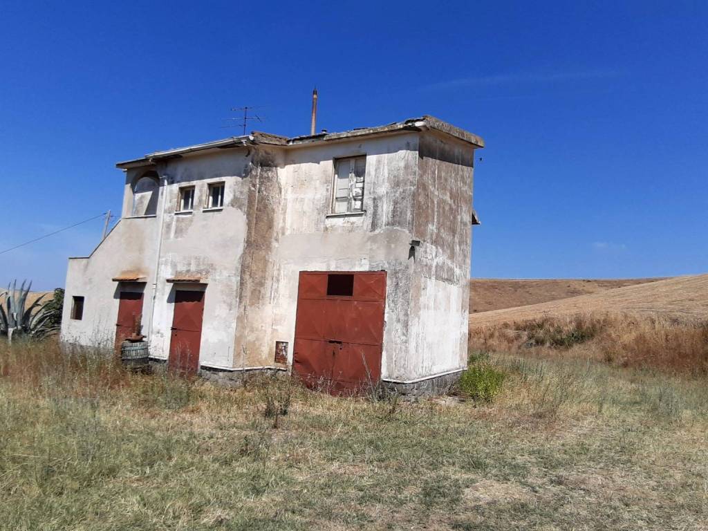 Rustico / casale a Tarquinia in Strada Vicinale del Melledra Farnesiana - Foto 2