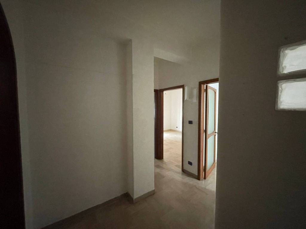 Appartamento a Taranto in Via Molise, 9 - Foto 4