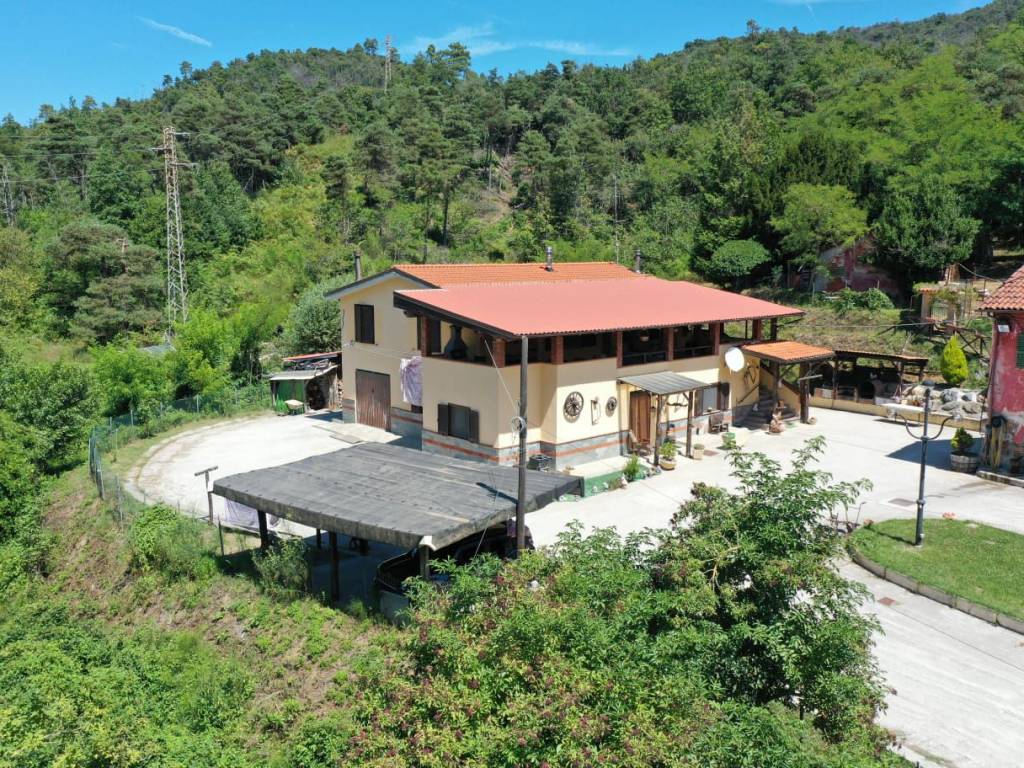 Villa a Cairo montenotte in Strada Praellera - Foto 4