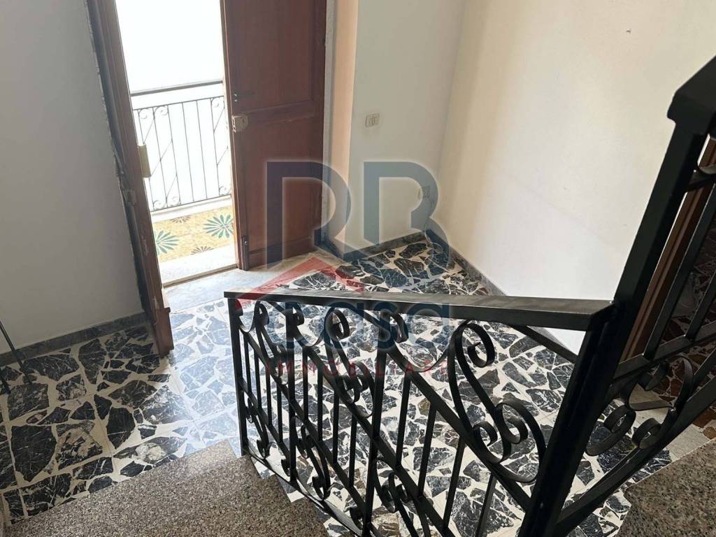 Casa indipendente a Ispica in Via Giovanni Battista Michelini - Foto 2