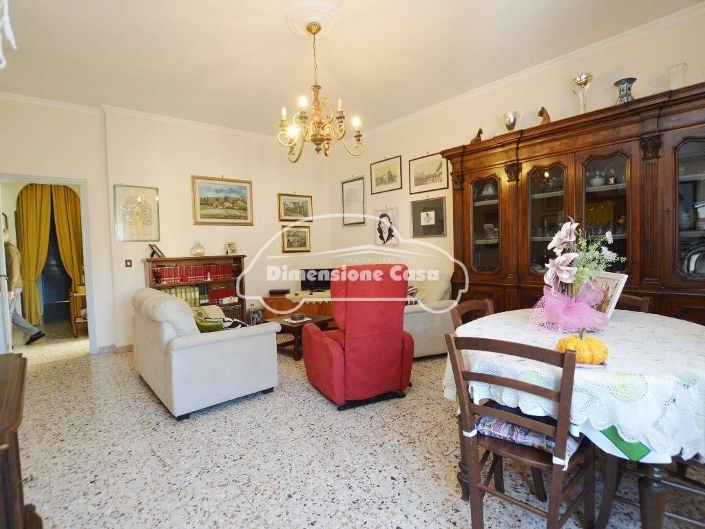 Appartamento a Lucca in Via Sant'Anna, , 39 - Foto 4