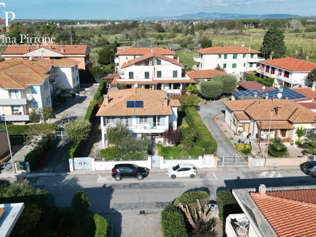 Villa a Cecina in via Carlo Ginori, 10 - Foto 3