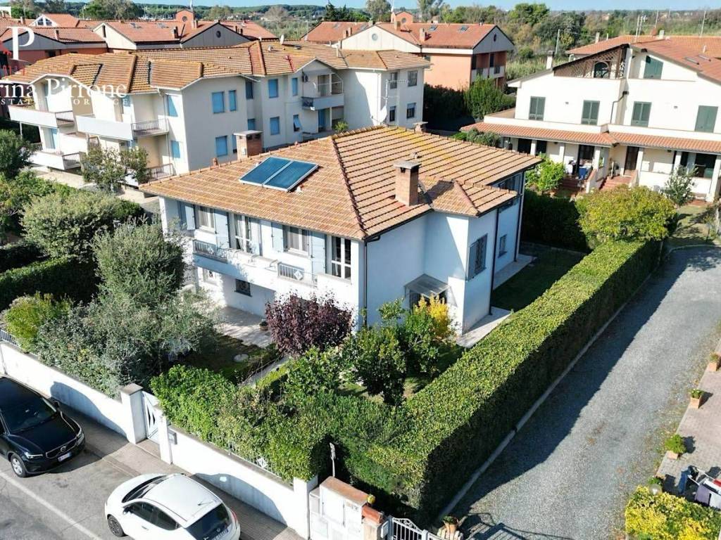 Villa a Cecina in via Carlo Ginori, 10 - Foto 4