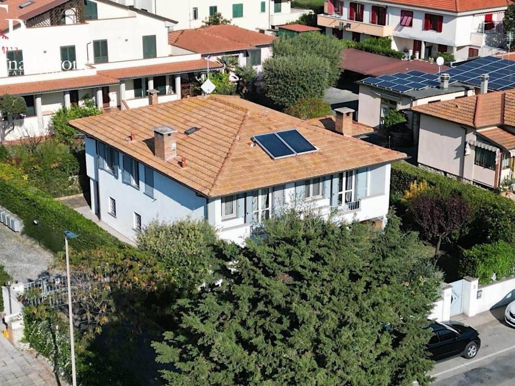 Villa a Cecina in via Carlo Ginori, 10 - Foto 5