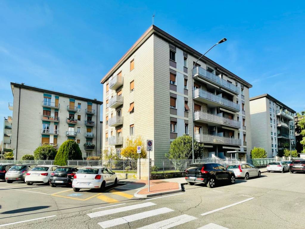 Appartamento a Brescia in Via Montello - Foto 2