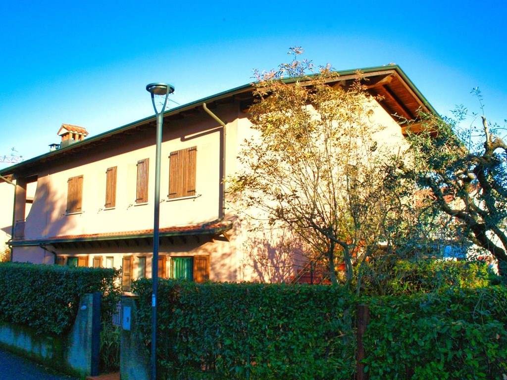 Appartamento a Padenghe sul garda in via Vespucci, 36 - Foto 2
