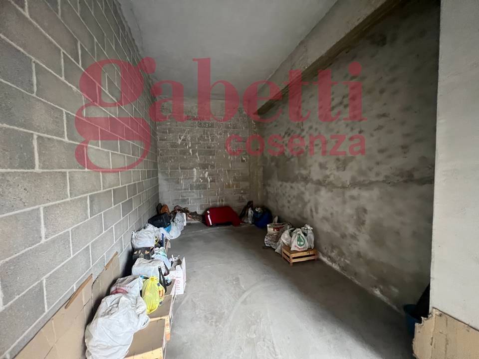 Box / garage a Cosenza in Cosenza via Luigi De Franco, snc - Foto 3