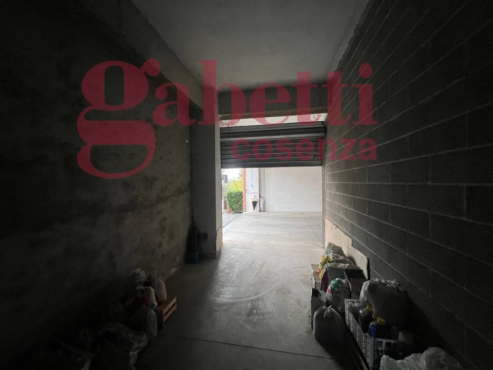 Box / garage a Cosenza in Cosenza via Luigi De Franco, snc - Foto 4