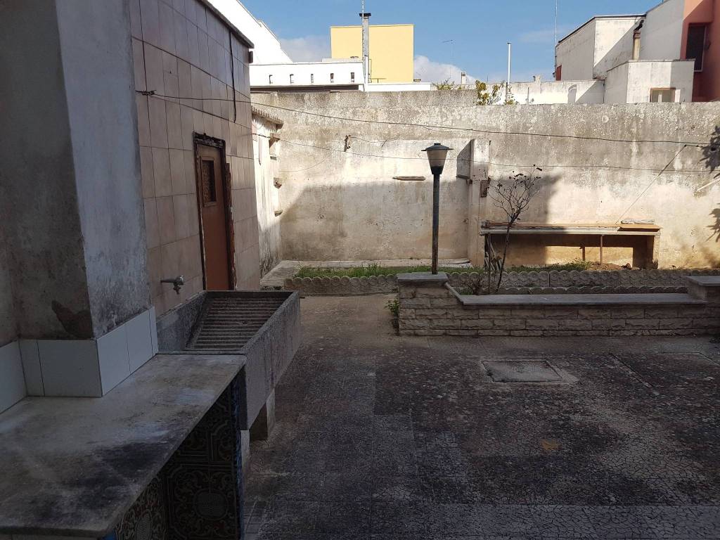 Appartamento a Trepuzzi in Via Oronzo Quarta, 20 - Foto 3