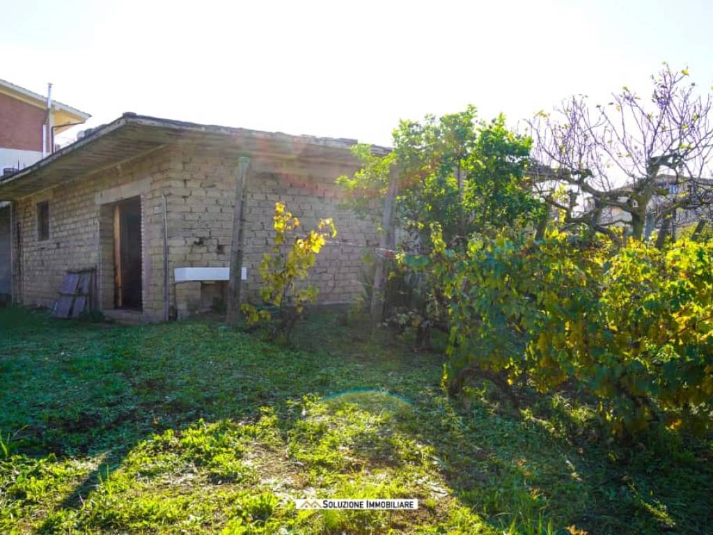Terreno a Albano laziale in Via dei Tulipani, 24 - Foto 3