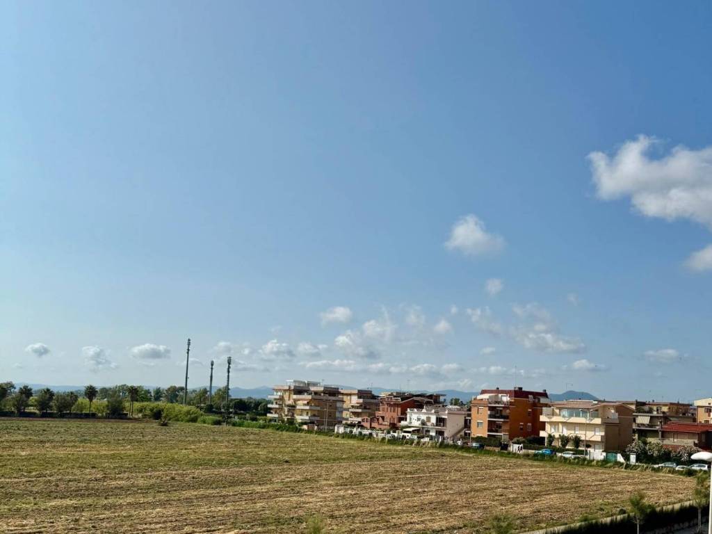 Appartamento a Ladispoli in Via Lavinio - Foto 5