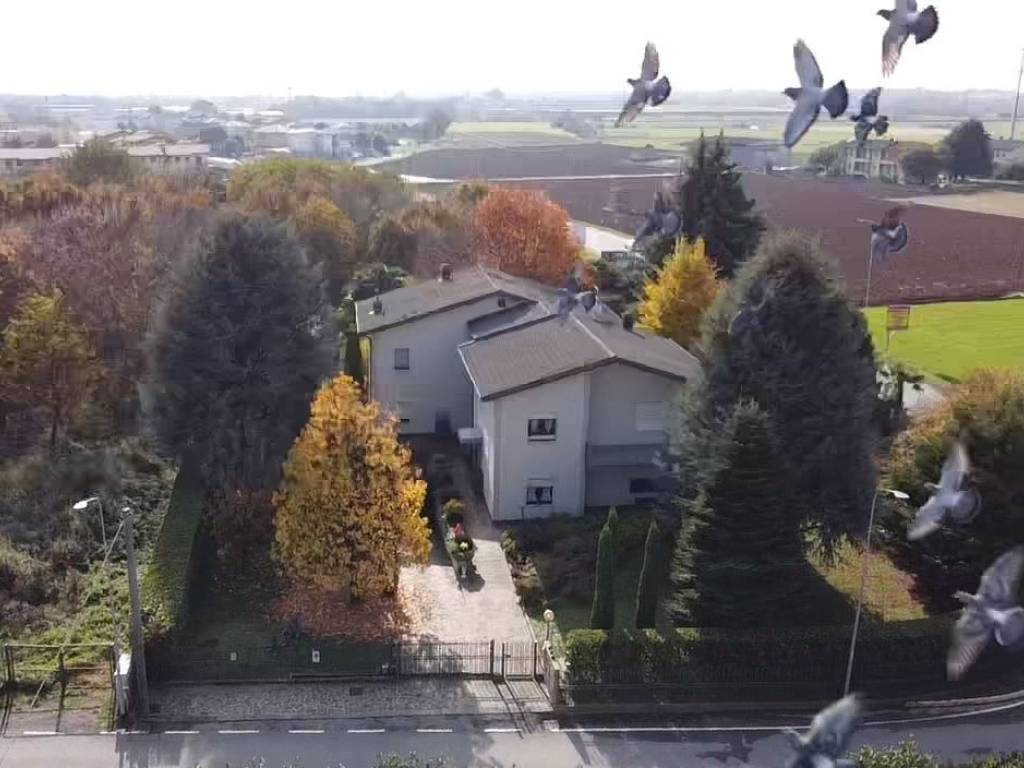 Villa a Bonate sotto in Via 25 Aprile - Foto 2