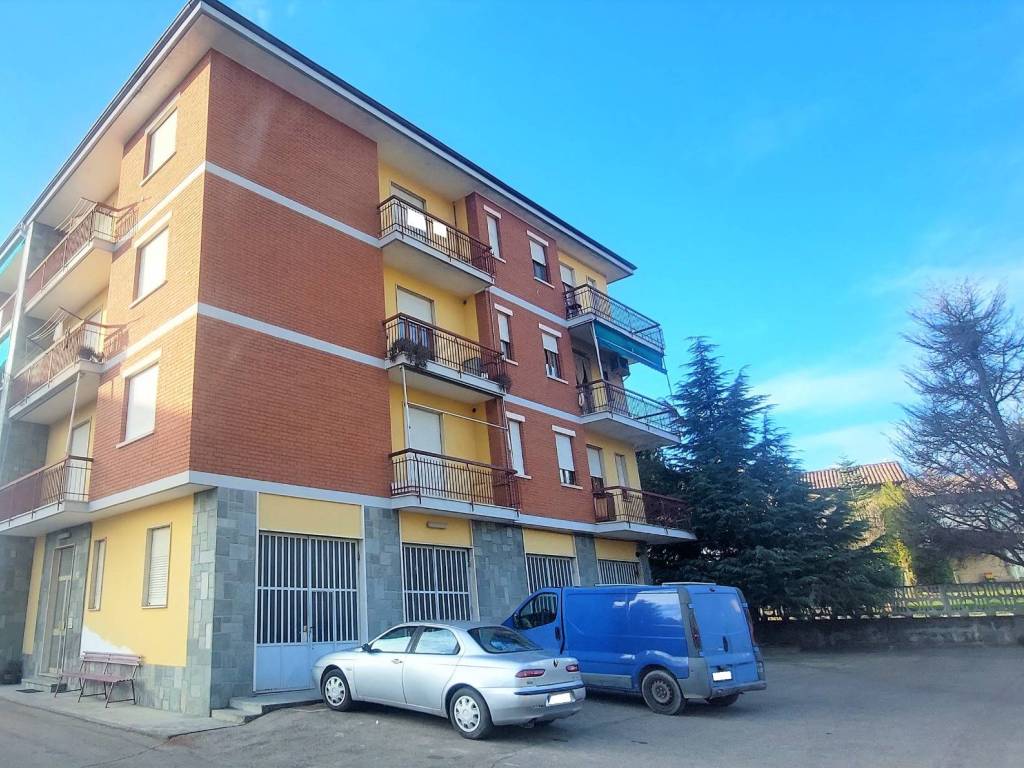 Appartamento a Costigliole d'asti in Strada Canelli - Foto 2