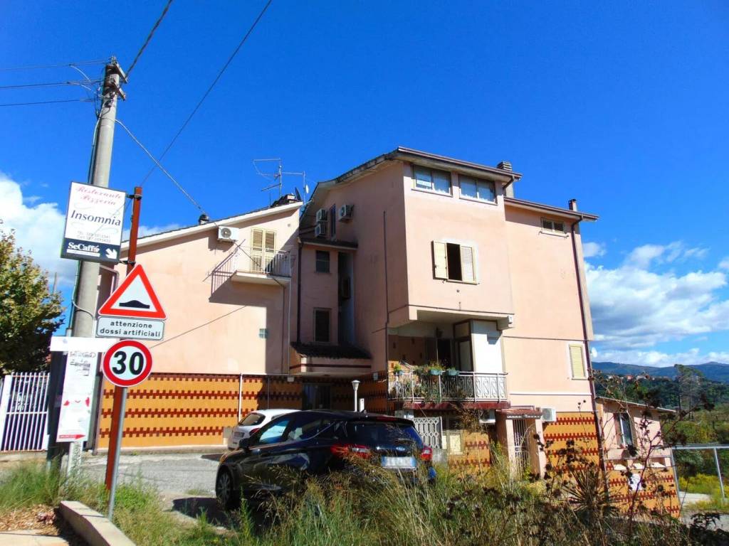 Appartamento a Rovito in Viale Della Resistenza, 97 - Foto 2