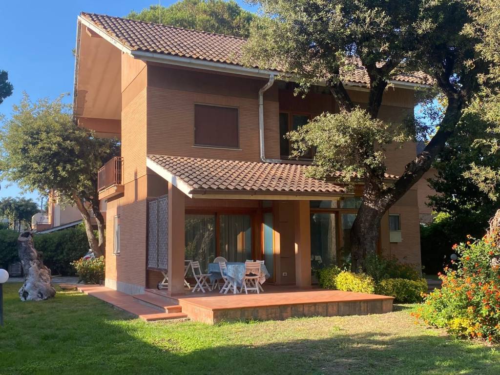 Villa a Fiumicino in Via Ganzirri - Foto 2
