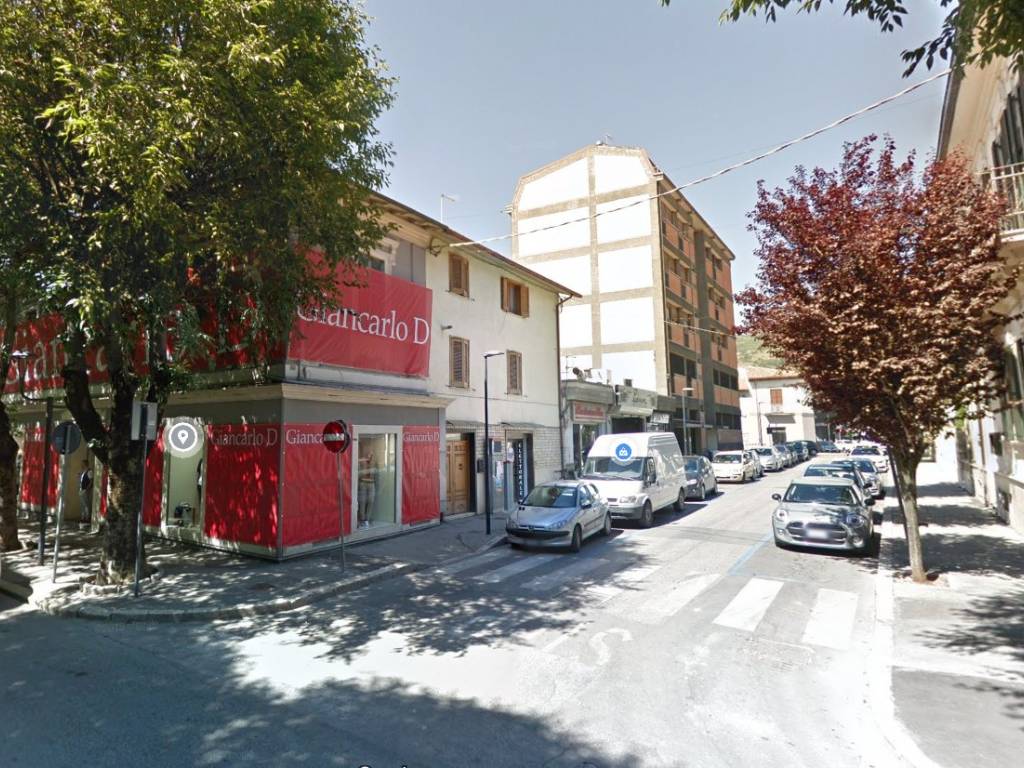 Appartamento a Avezzano in Via Armando Diaz - Foto 2