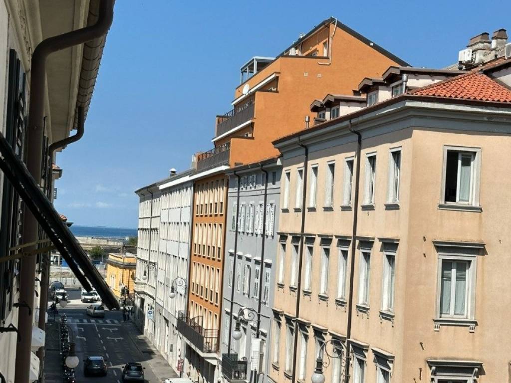 Appartamento a Trieste in Via Valdirivo - Foto 5