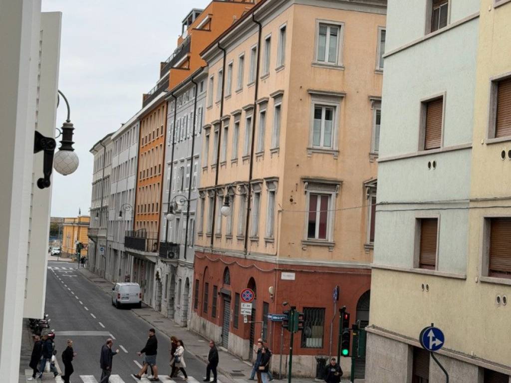 Appartamento a Trieste in Via Valdirivo - Foto 3