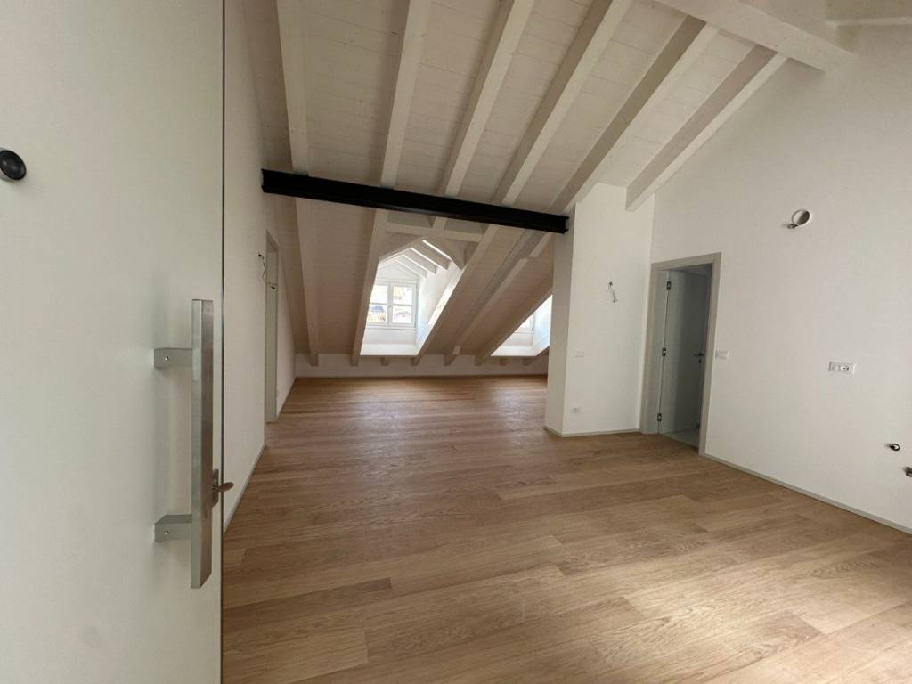 Appartamento a Trieste in Via Valdirivo - Foto 2