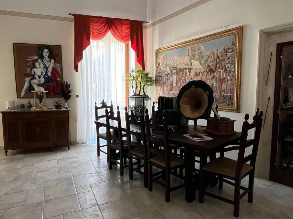 Appartamento a Giovinazzo in Piazza Duomo, 47 - Foto 4