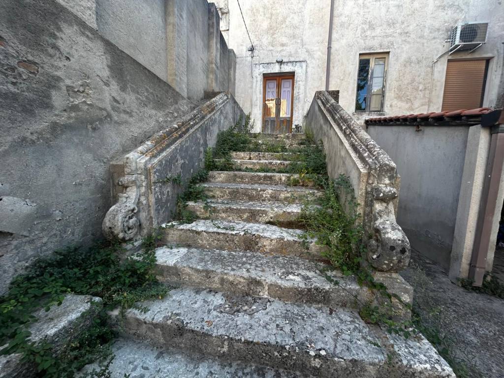 Casa indipendente a Ardore in Via Gaetano Ruffo - Foto 2
