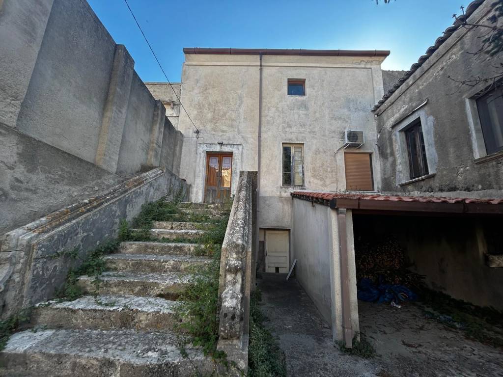 Casa indipendente a Ardore in Via Gaetano Ruffo - Foto 3