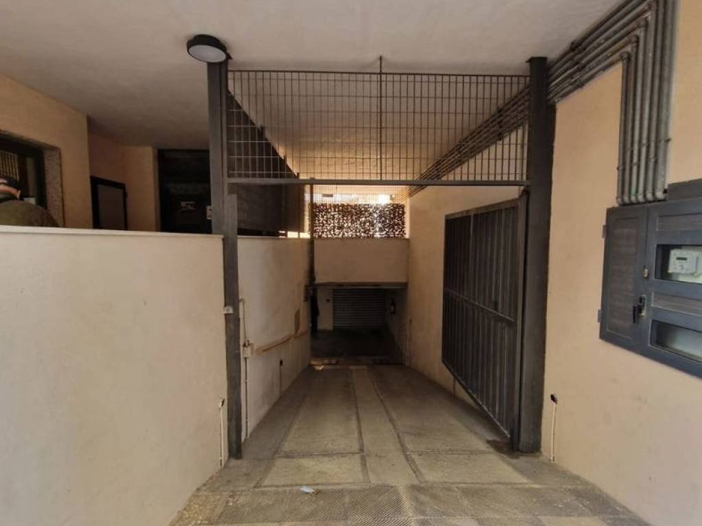 Box / garage a Brindisi in Via Montello, 21 - Foto 2