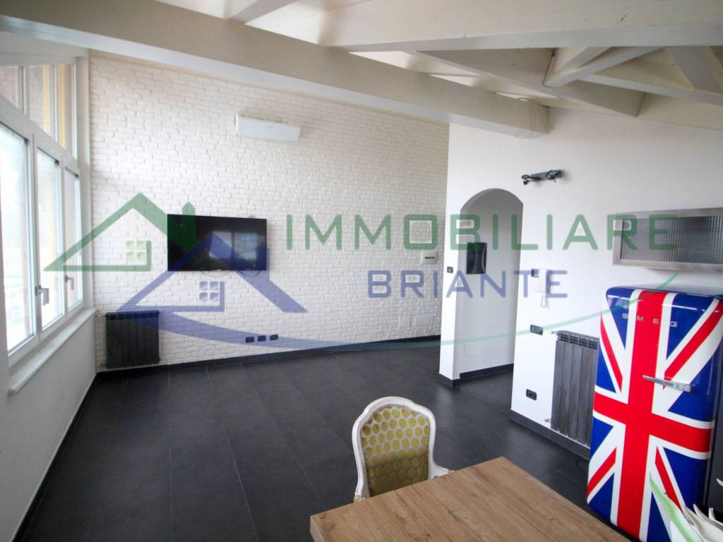 Attico / mansarda a Vergiate in Via Don Enrico Locatelli - Foto 4