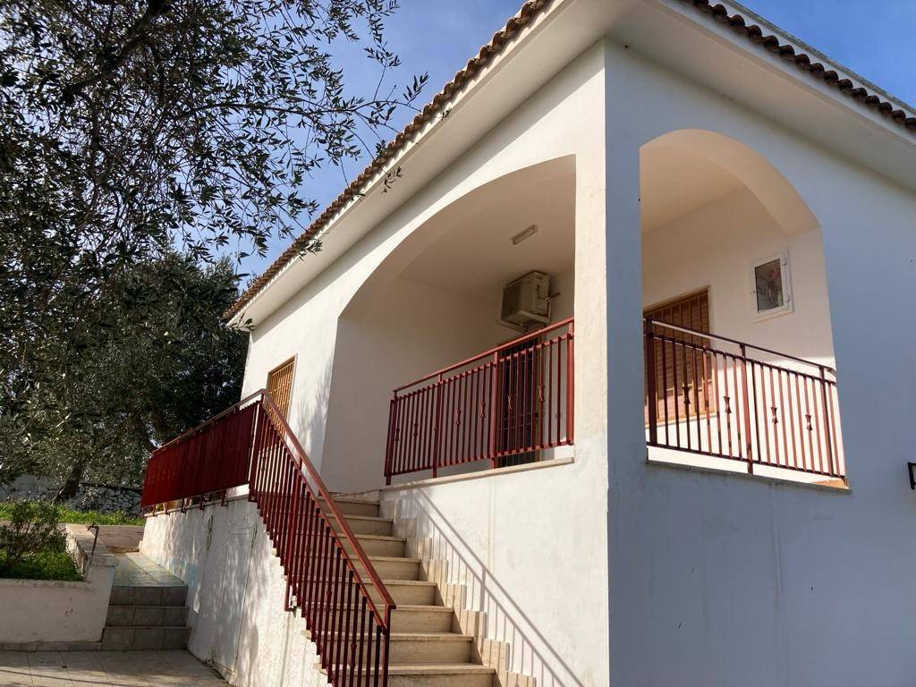 Villa a Ceglie messapica in Contrada Pisciacalze - Foto 2