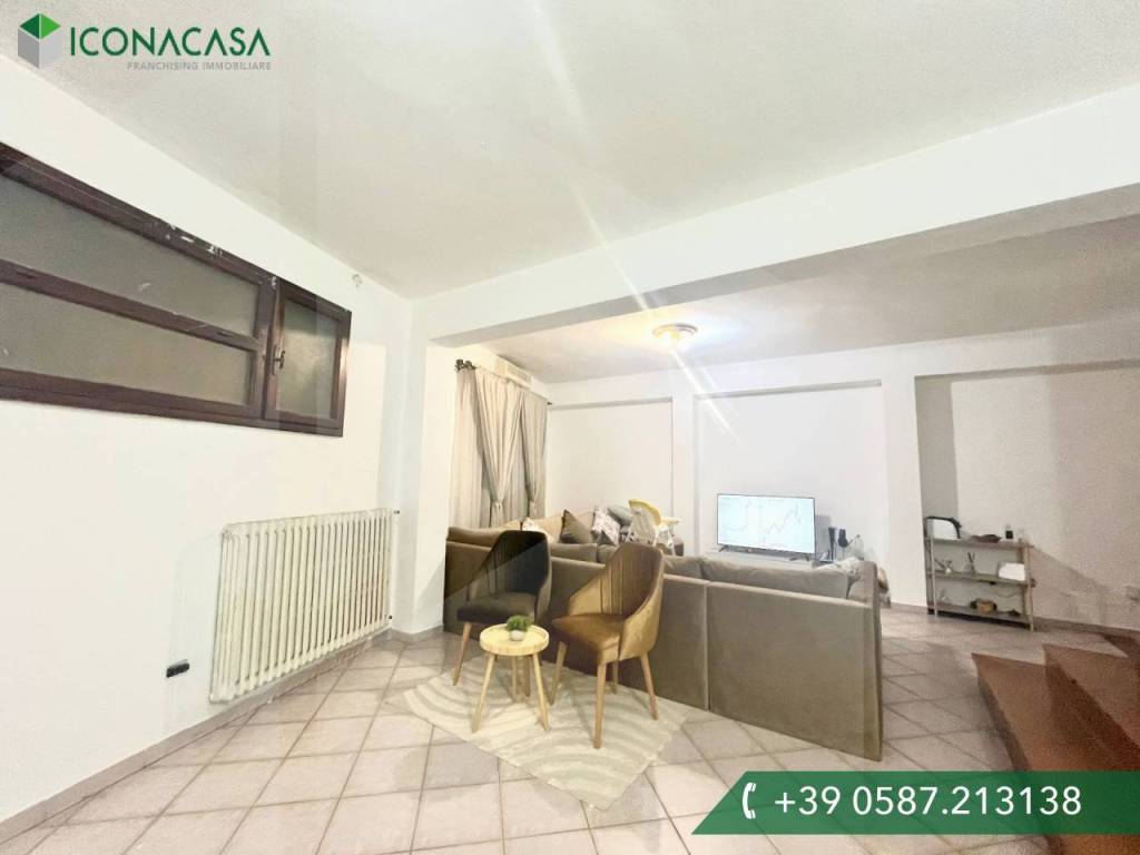 Casa indipendente a Pontedera in Via Fosso Vecchio - Foto 2