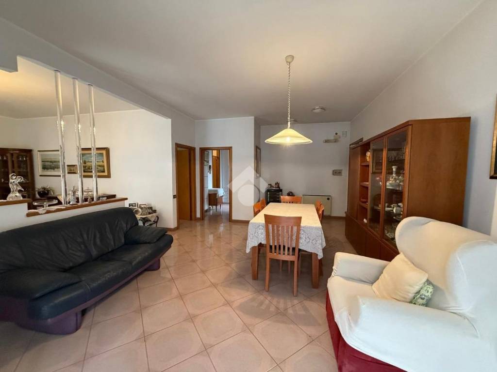 Appartamento a Santeramo in colle - Foto 3