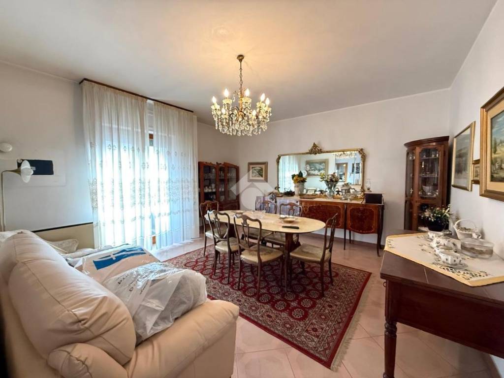 Appartamento a Santeramo in colle - Foto 5