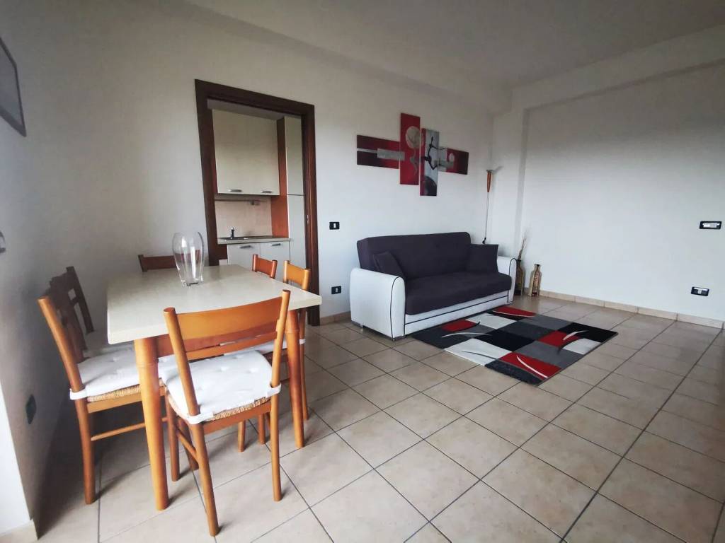 Appartamento a Crotone in Via Dei Granai, 100 - Foto 2