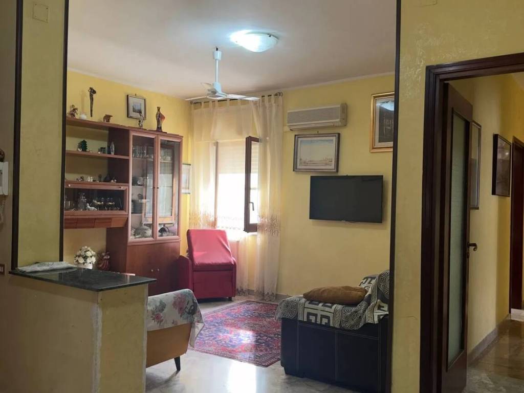 Appartamento a Crotone in Via Gaetano Morelli, 14 - Foto 2