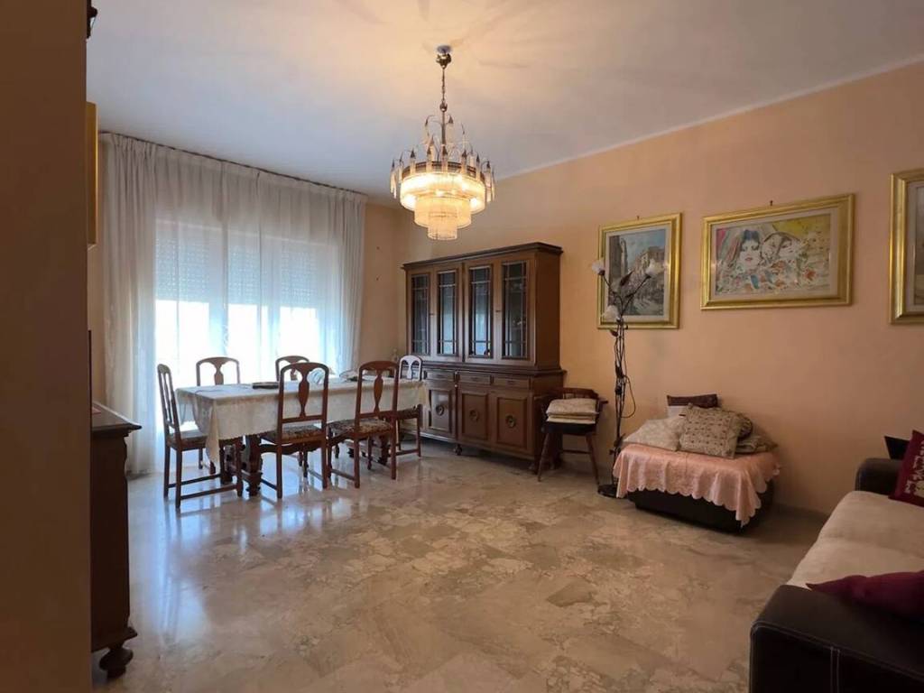 Appartamento a Crotone in Via Gaetano Morelli, 14 - Foto 3